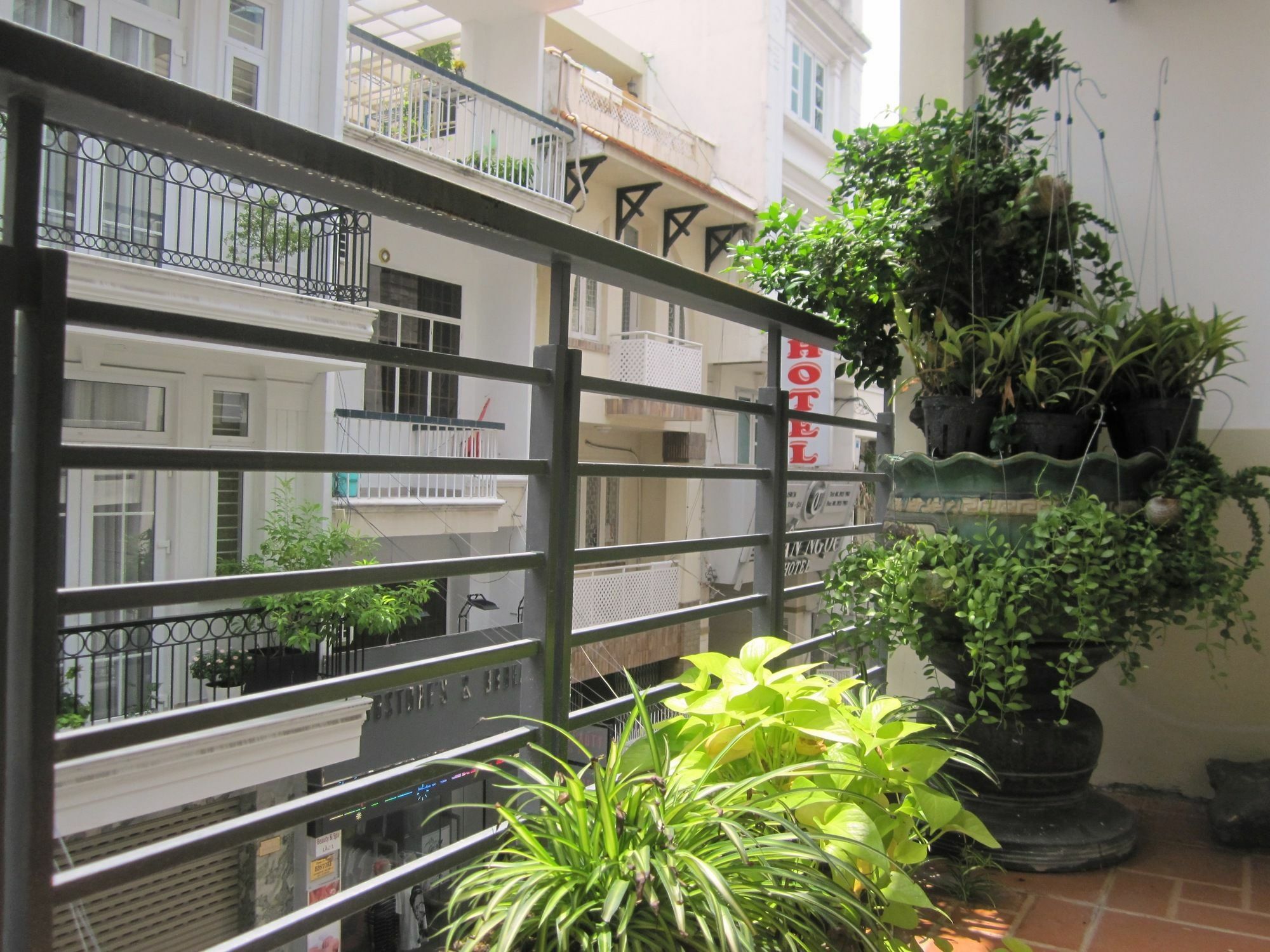 The Lily Hostel & Coffee Πόλη Χο Τσι Μινχ Εξωτερικό φωτογραφία