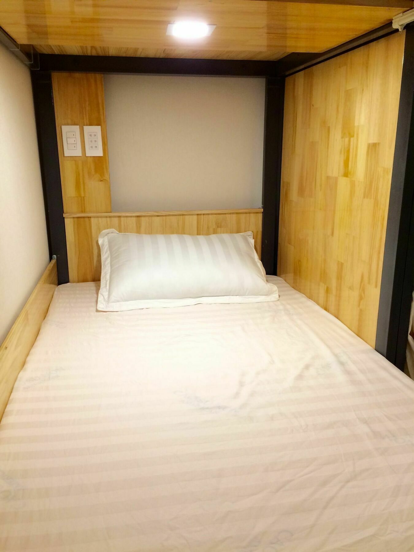 The Lily Hostel & Coffee Πόλη Χο Τσι Μινχ Εξωτερικό φωτογραφία